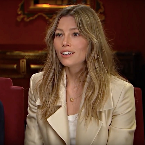 Jessica-Biel-is-addicted-to-cheese
