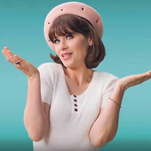 Zooey-Deschanel-in-love-with-Hawaii