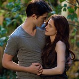 Twilight-to-shatter-more-franchise-records