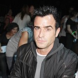 Justin-Theroux-invites-Pitt-to-Aniston-wedding