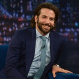 Bradley-Cooper-taught-to-cook-by-celebrity-chef