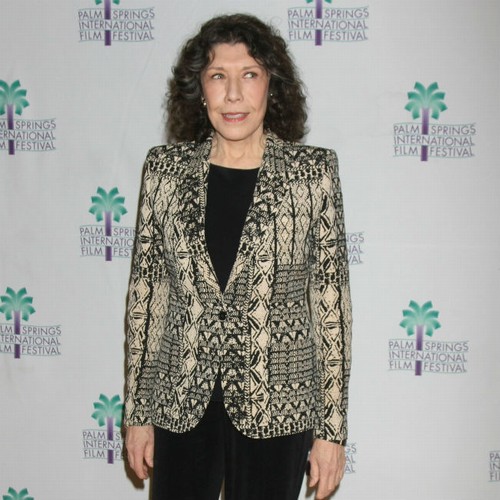 Lily Tomlin feels 'rejected' over Jennifer Aniston's new 9 to 5 - Vimarsana News