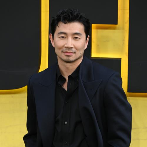 シム・リウ、SFサバイバル映画『ホームレッカー』に出演 シム・リウ、SFサバイバル映画『ホームレッカー』に出演