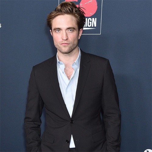 Robert Pattinson hints his Batman will be violent thumbnail